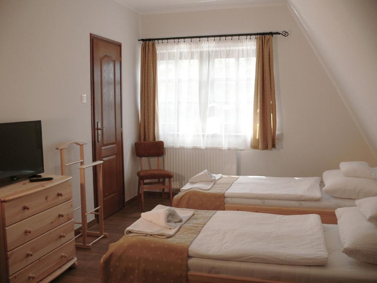 Kadarta Vendeglo Panzio Bed & Breakfast Veszprem Luaran gambar